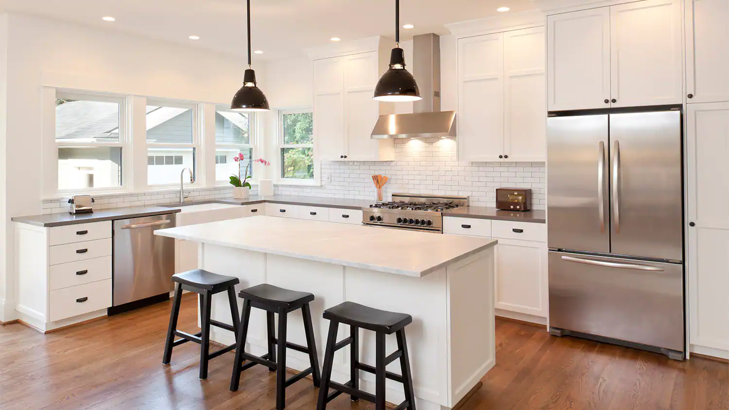 Three Important Considerations When Designing Your Kitchen Cabinets