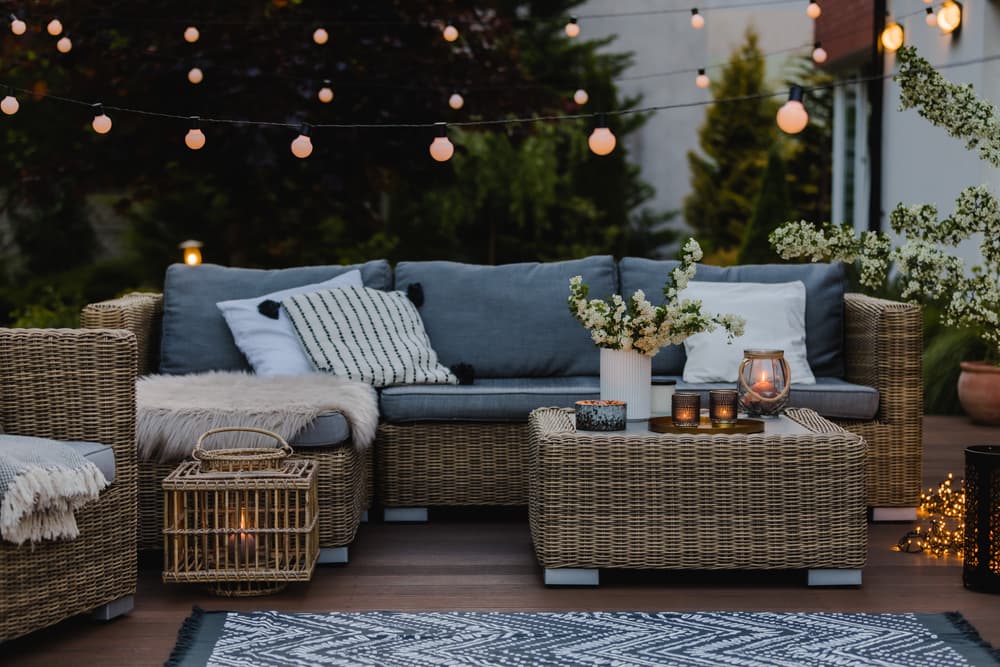 10 Ways to spruce up your patio with furniture 